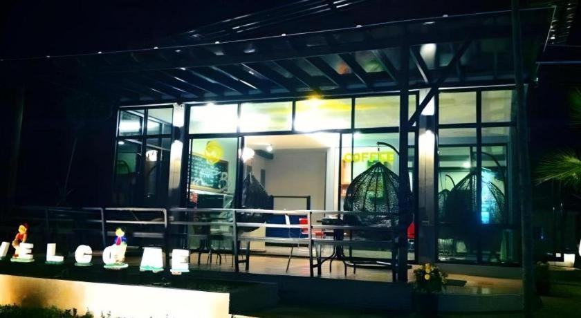 Sixty-Nine Resort Nakhon Phanom Exterior photo